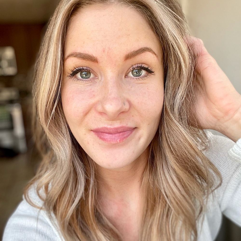 Meet your Posher, Riza